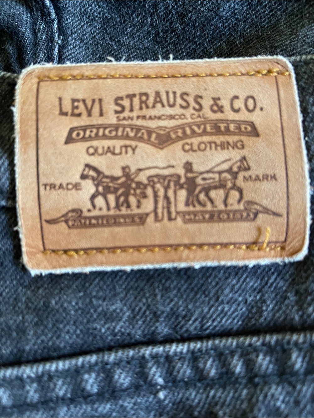 Vintage Levi’s 550 Washed Black Mom Jeans High Rise Tapered 26x31 Canada - Picture 8 of 8